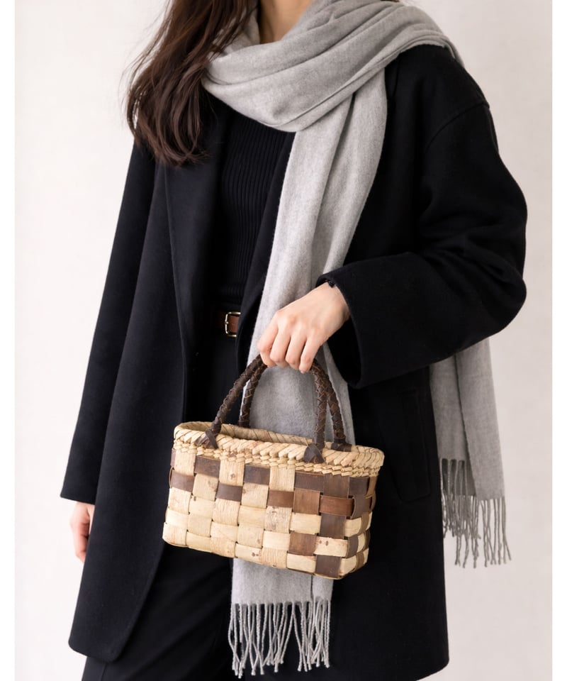 コンパクト2 ランダムチェック表皮×裏皮』胡桃樹皮のかごバッグ 横幅