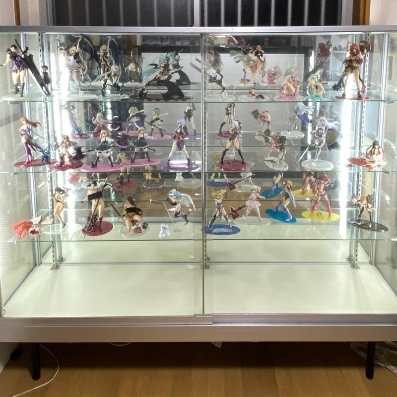 鏡張りガラスショーケース(W)幅180cm×(D)奥行45cm×(H)高さ152cm