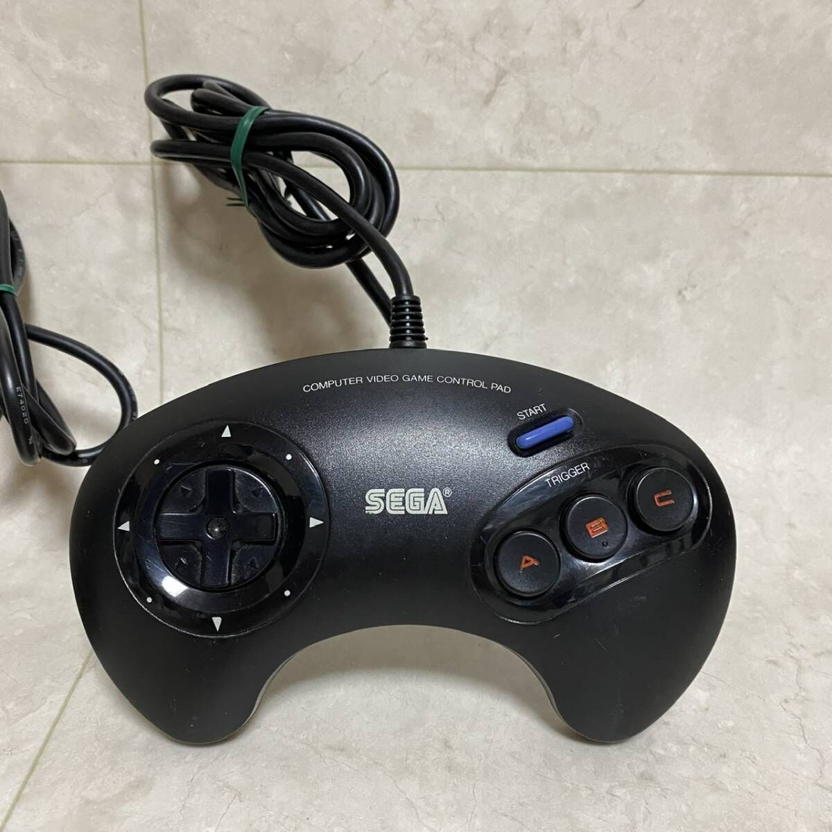 2024新商品 SEGA セガ メガドライブ 純正コントローラー×2 ファイティング 本体、アクセサリー