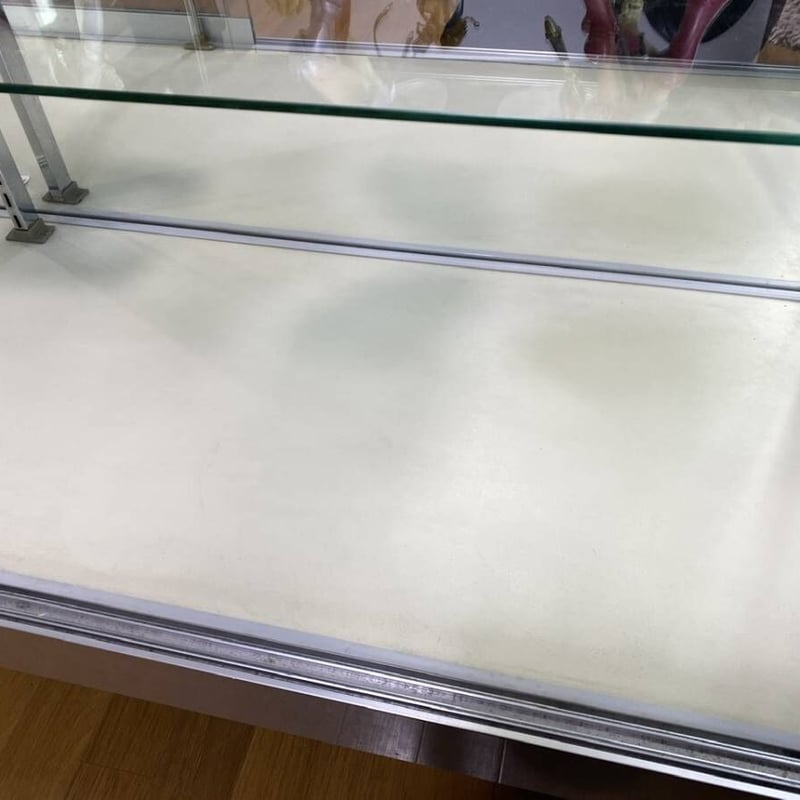 鏡張りガラスショーケース(W)幅180cm×(D)奥行45cm×(H)高さ152cm 鏡張りガラスショーケース(W)幅180cm×(D)奥行45cm×(H)高さ152cm