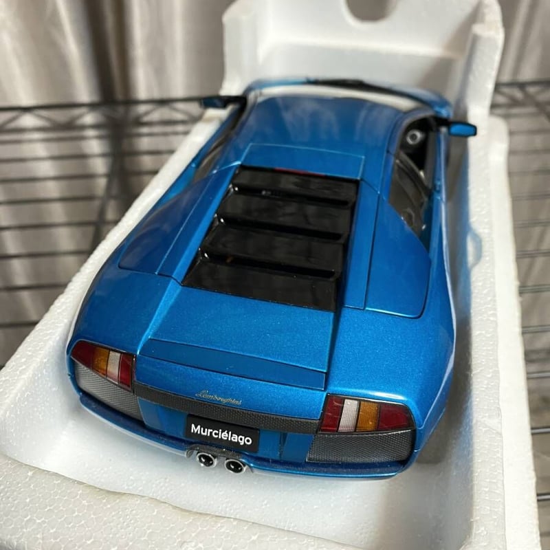 Autoart 1/18 ランボルギーニ ムルシエラゴ 限定40周年記念