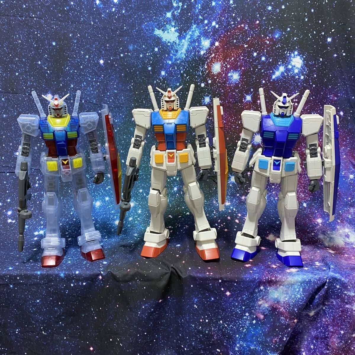 ガンプラ　メガサイズ　3体セット 素組み完成品 メガサイズモデル RX78-2 ガンダム 3体セット | HYPER