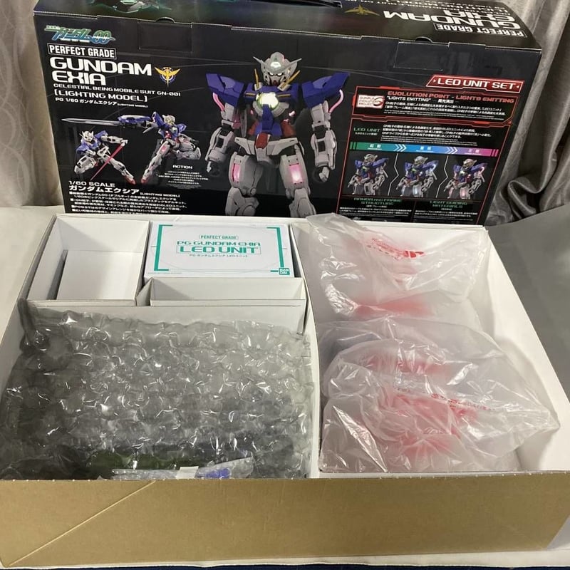PG ガンダムエクシア [LIGHTING MODEL]＋プレバン限定セット PG 1/60 ガンダムエクシア用LEDユニット | 機動戦士ガンダム00