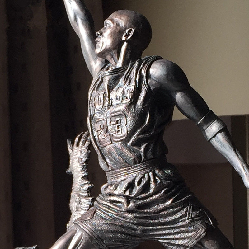 ジョーダン　フィギュア　特大サイズ　彫像　彫刻 マイケル ジョーダン フィギュア 特大サイズ 彫像 彫刻 - メルカリ