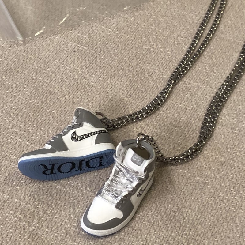 jordan 1 dior ミニスニーカー ネックレス 右左セット | soldout_imp