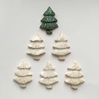 陶器ブローチ・もみの木