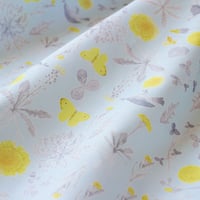 カットクロス・meadow flowers ライトブルー / 60番手ローン 50cm×72cm