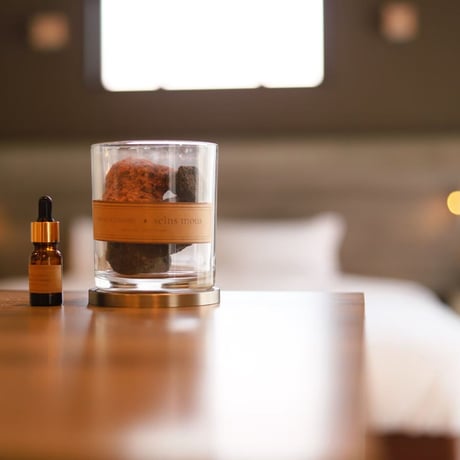 ルームディフューザー・パルファム・ドゥ・シャンブル　香水ノム ドゥ セインムー[ Parfum de chambre - nom de seinsmous]