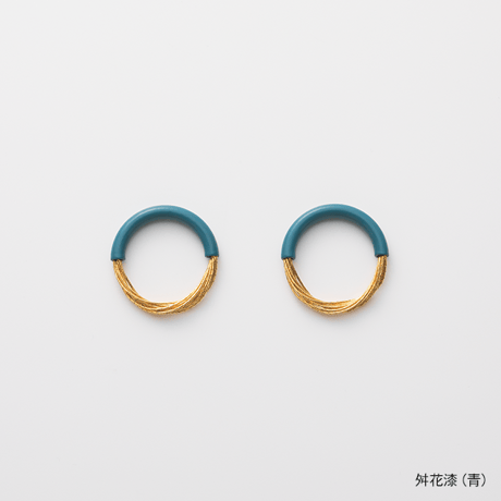 ピアス