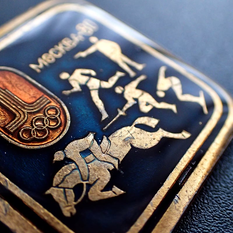 スポーツブローチ ［旧ソ連／近代五種］ #008 | kotokoto