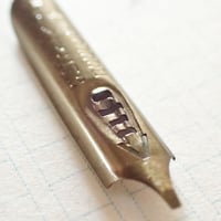 古いペン先ピアス #107 ［Bronze／France］