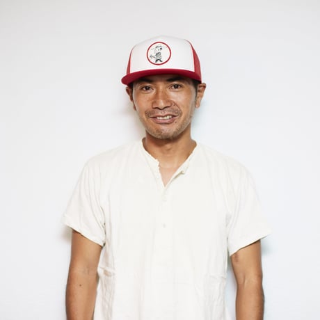gold school icon mesh cap