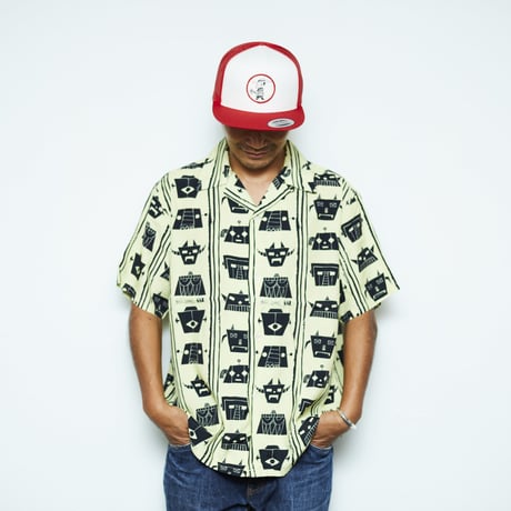gold school icon mesh cap
