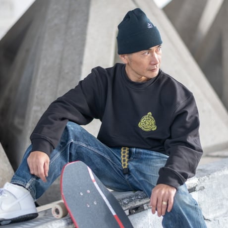 Enter the dragon sweat shirt