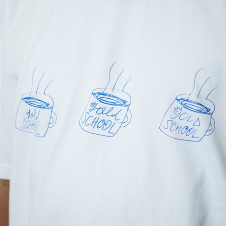 gold school coffe break t shirt