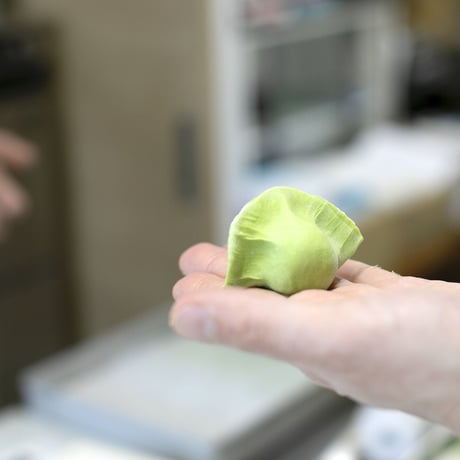 三鮮翡翠(ｻﾝｾﾝﾋｽｲ)水餃子_10ヶ (海老,ニラ,玉子）