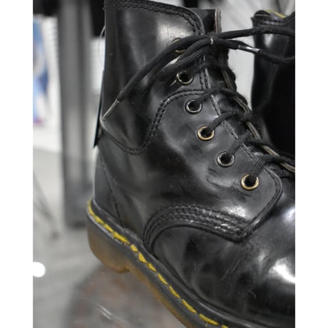 Dr.Martens Made in England 6 Hole Boots