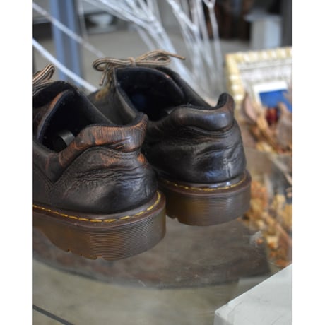 Dr. Martens Classic Low Leather Shoes
