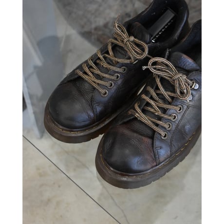 Dr. Martens Classic Low Leather Shoes