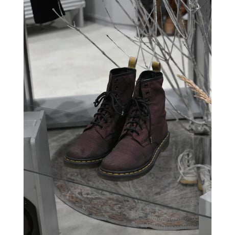 Dr.Martens Oxblood Canvas 8hole Boots
