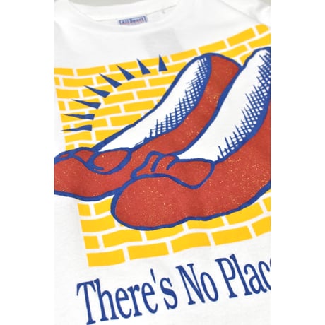 90s Vintage Graphic T-Shirt -made in USA-