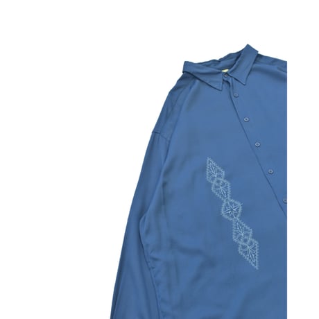 Embroidery Big Silhouette Design L/S Shirt