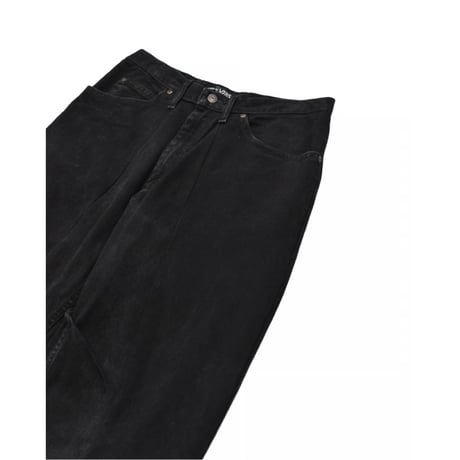 ”Remake by VERS” Asymmetric Tuck Denim Trousers