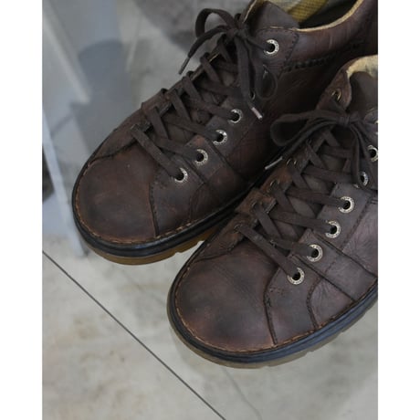 Dr. Martens Aged Leather Low Shoes