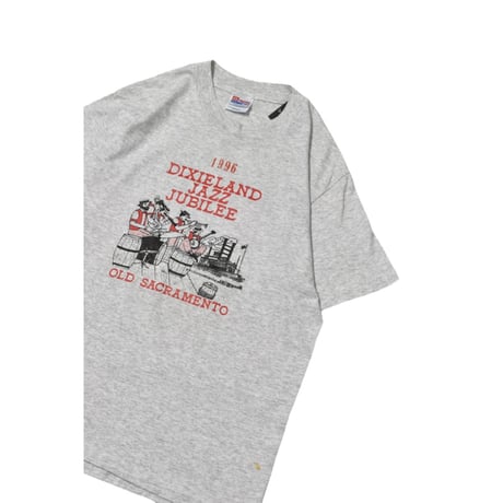 90s Vintage Graphic T-Shirt -made in USA-