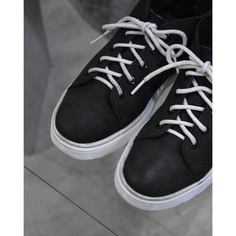Dr.Martens Baynes Kaya Chukka Boots Sneakers