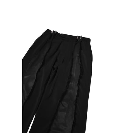 “Remake by VERS” Noir Flow Flare Slacks