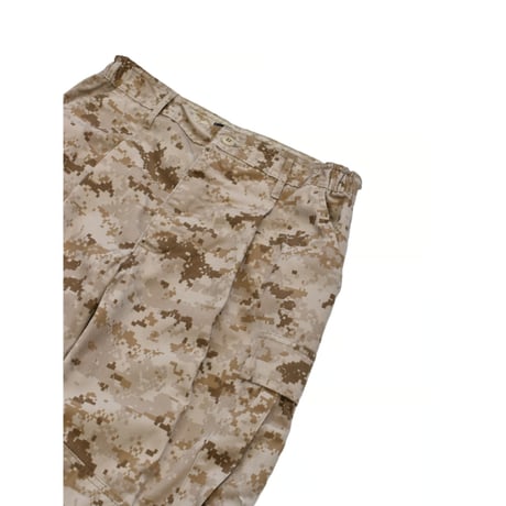 "Remake by VERS" Rebuild Desert Digital Camo Cargo Shorts