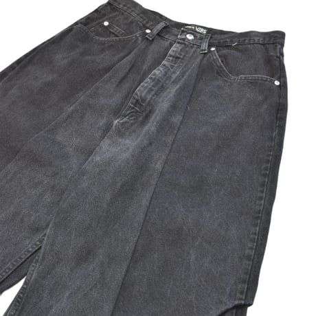 "Remake by VERS" Asymmetric Tuck Denim Trousers