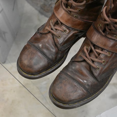 Dr.Martens Strap Detail 8-Hole Leather Boots