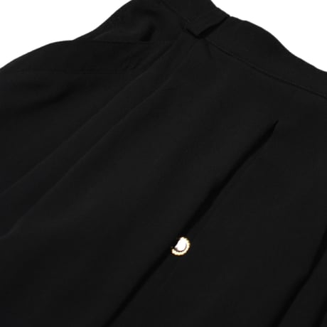 Black Pleats Design Skirt