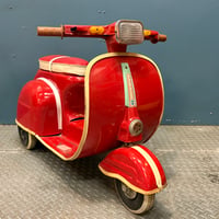 VESPA バッテリーカー
