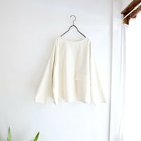 shoulder button pocket pull-over (milk)