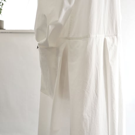 pleats pocket no-collar dress (organic cotton)
