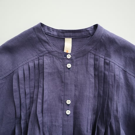 random tuck french blouse (linen / iron blue)