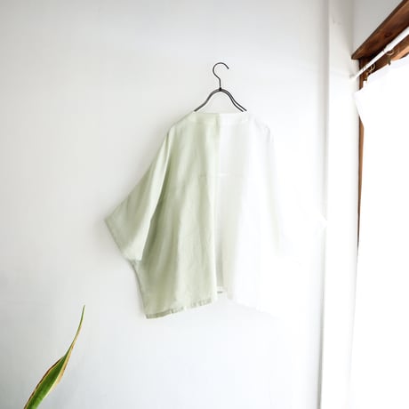 loosey goosey shirt  (pistachio x white)