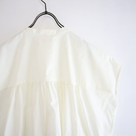 random tuck french blouse (ecru)