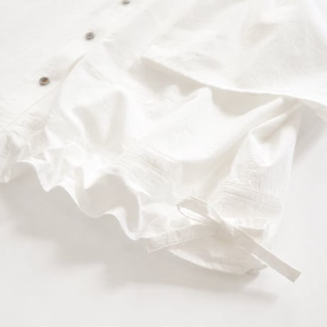 no-collar gather sleeve blouse (white)