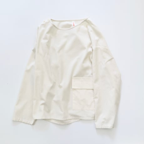 shoulder button pocket pull-over (milk)