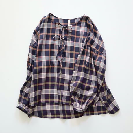 front ribbon tartan blouse