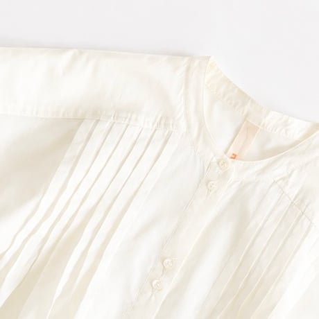 random tuck french blouse (ecru)