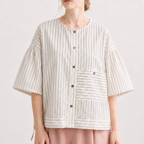 no-collar gather sleeve blouse (natural pinstripe)