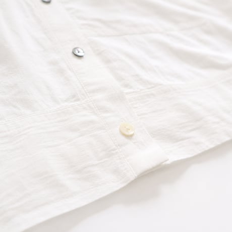 no-collar gather sleeve blouse (white)