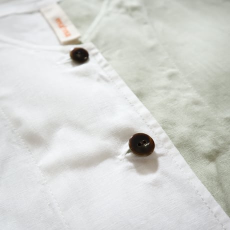 loosey goosey shirt  (pistachio x white)