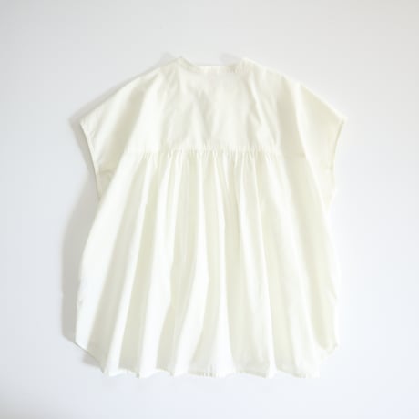 random tuck french blouse (ecru)