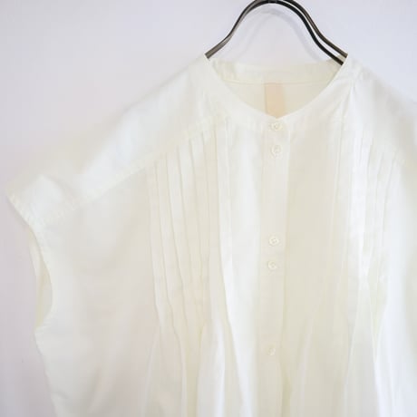 random tuck french blouse (ecru)